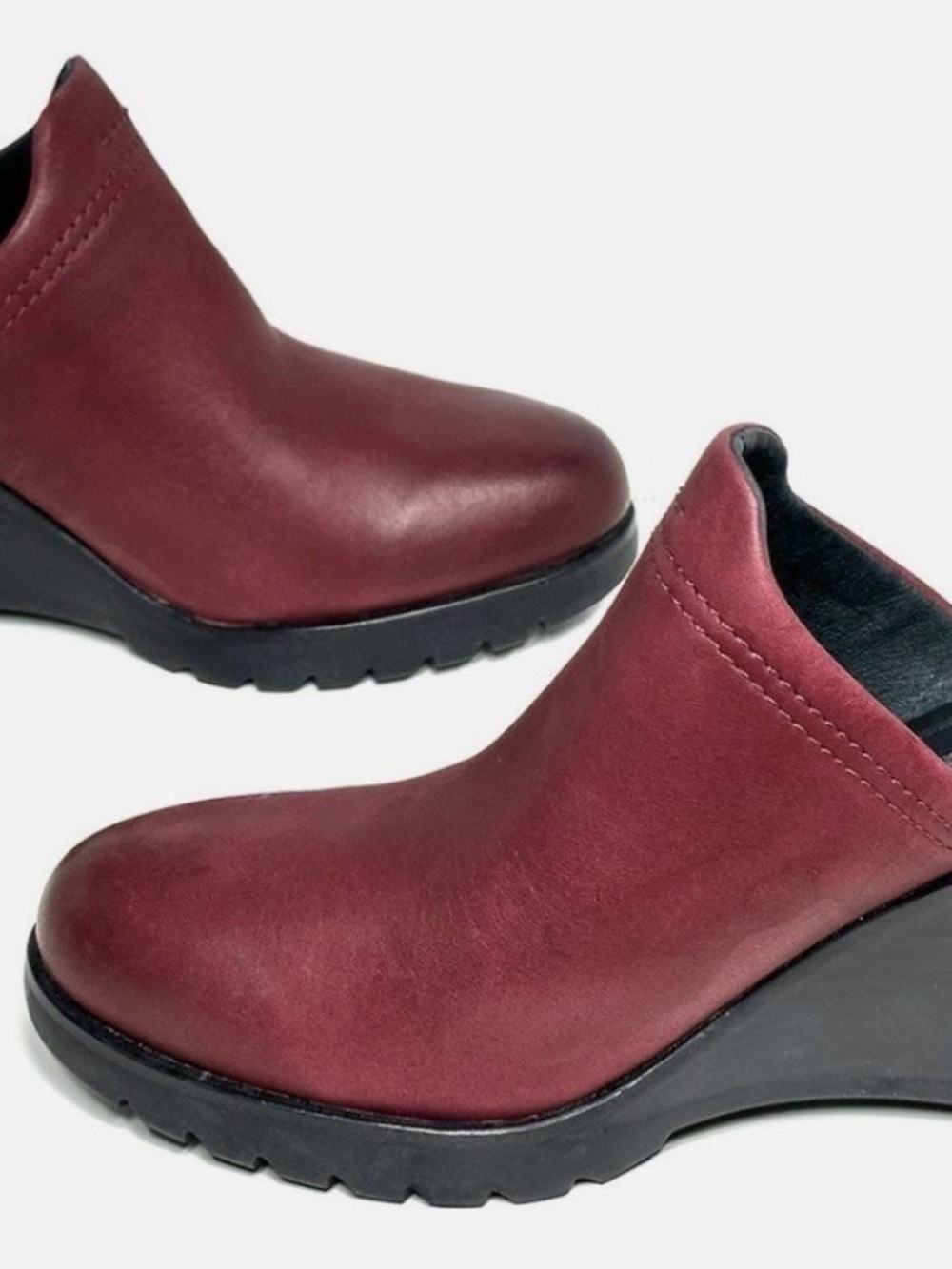 Sorel Women's Burgundy Leather Slip-On Wedge Clog